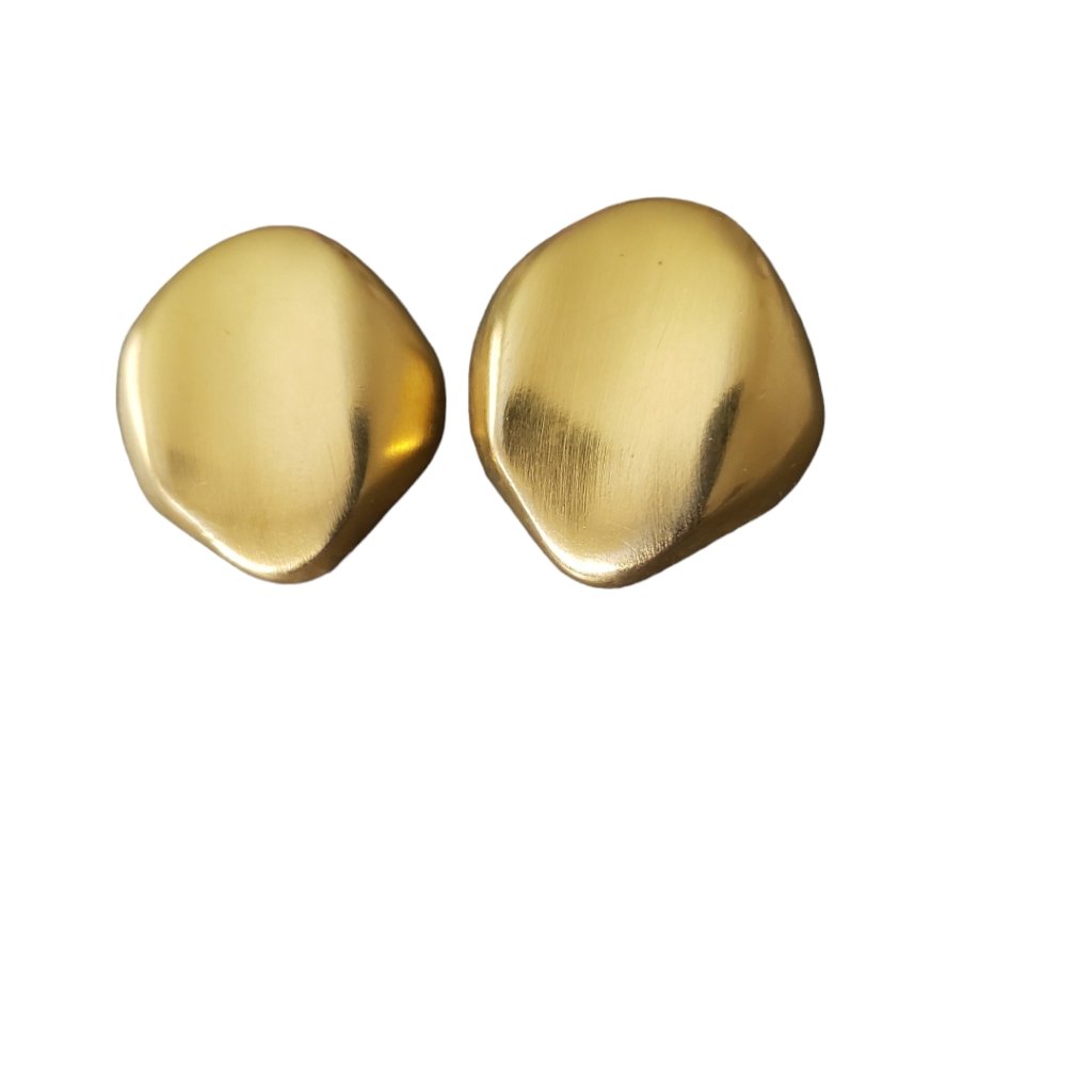 Vintage Casual Corner Gold Tone Clip Earrings 1